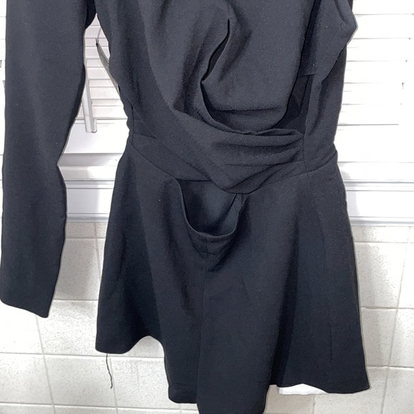 Nasty gal twist stomach one long sleeve shoulder edgy black romper sexy NWT date - Picture 3 of 6